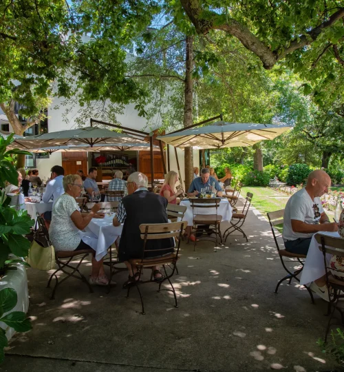 winemakers lunch patio edit